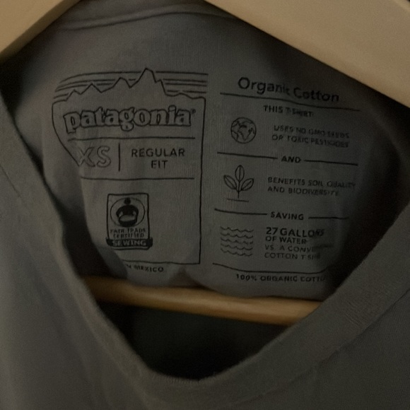 Patagonia t-shirt XS womens - Picture 3 of 3